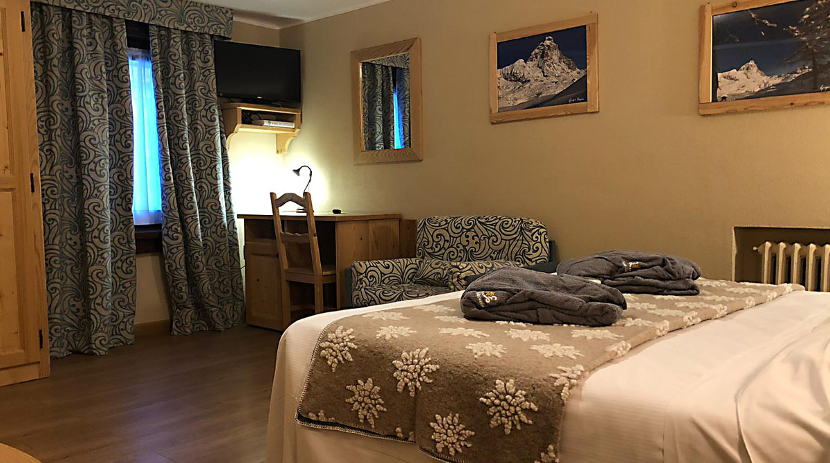 Hotel Edelweiss Breuil Cervinia Standardzimmer-Bildergalerie