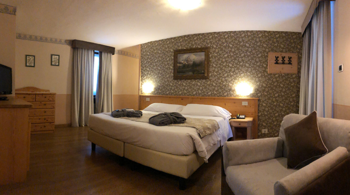 Hotel Edelweiss Breuil Cervinia superior room