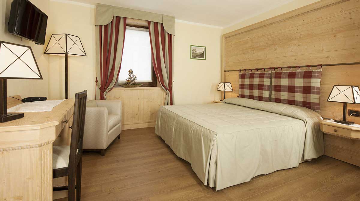 Hotel Edelweiss Breuil Cervinia Suite pour la famille galerie dʼimages