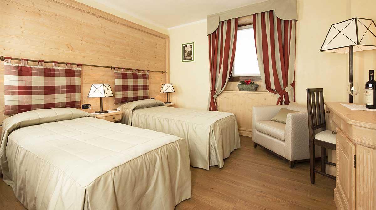 Hotel Edelweiss Breuil Cervinia Suite pour la famille galerie dʼimages